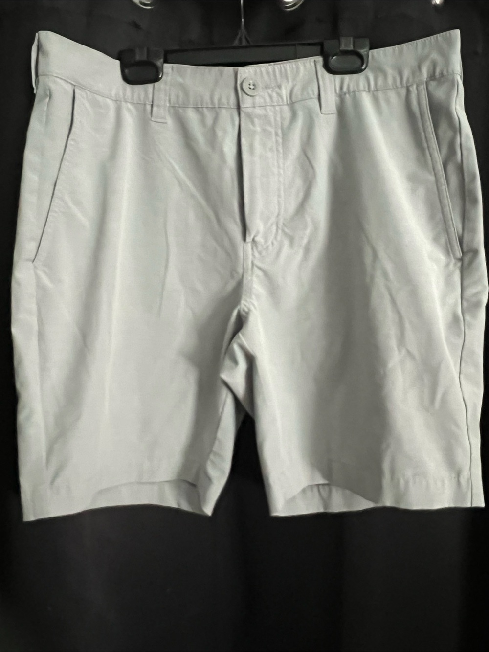 TravisMathew Men's Tech Chino Performance Golf Shorts Gray Size 32